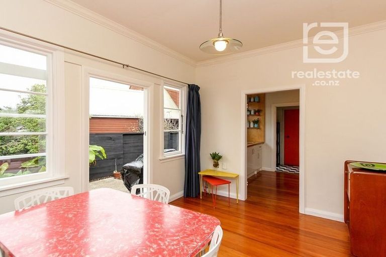 Photo of property in 3 Ngaio Street, Strandon, New Plymouth, 4312