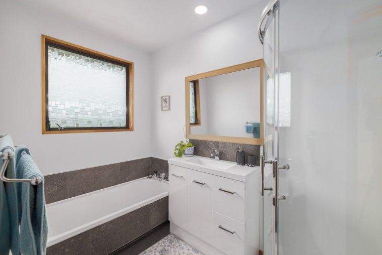 Photo of property in 8 Langham Place, Redwood, Christchurch, 8051