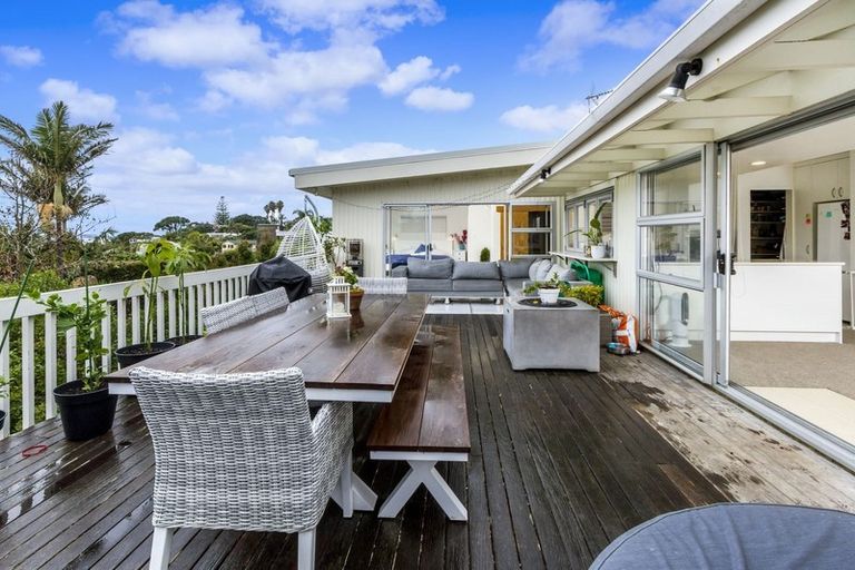 Photo of property in 89 Churchill Road, Murrays Bay, Auckland, 0630