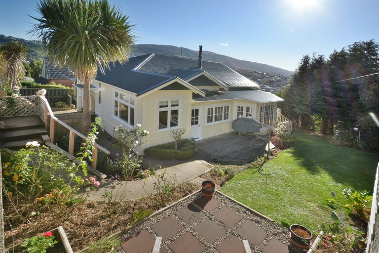 Photo of property in 15 Northview Crescent, Belleknowes, Dunedin, 9011
