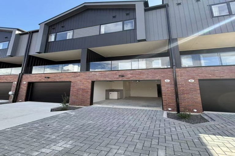 Photo of property in 5/39 Dale Crescent, Pakuranga, Auckland, 2010