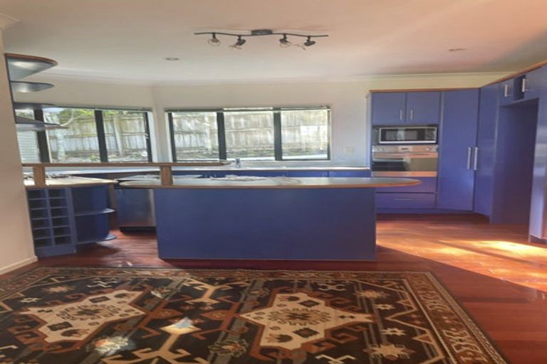Photo of property in 3 Maidstone Place, Oteha, Auckland, 0632