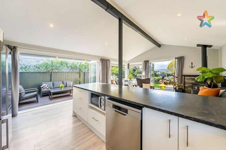Photo of property in 48 Korokoro Road, Korokoro, Lower Hutt, 5012