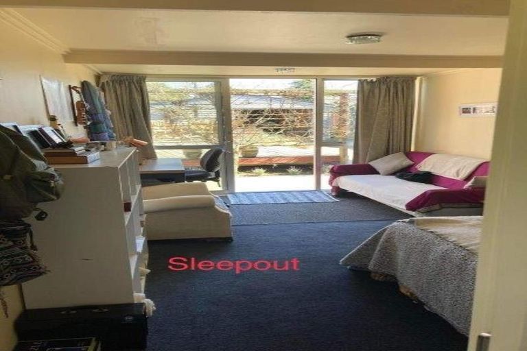 Photo of property in 6 Geelong Place, Burnside, Christchurch, 8053