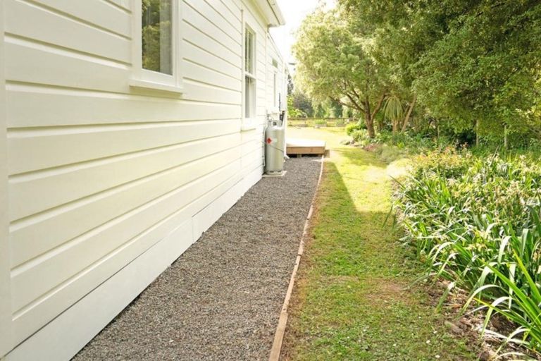 Photo of property in 857 Makerua Road, Tokomaru, Palmerston North, 4474
