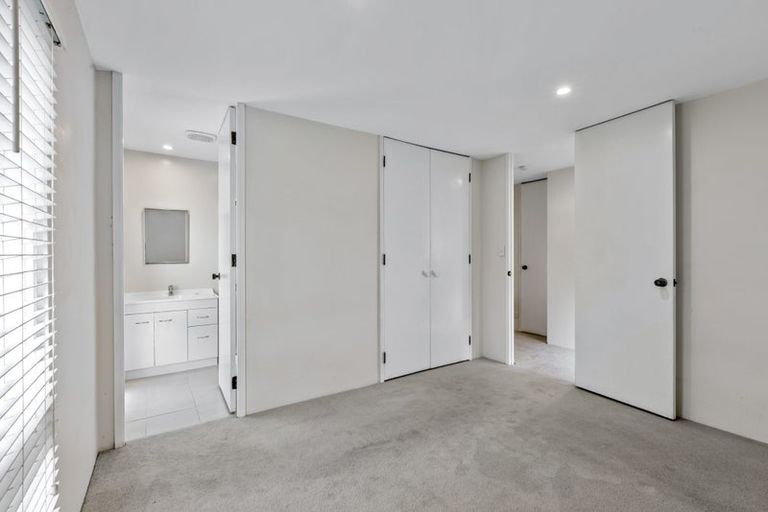 Photo of property in 15/34 Waiwera Place, Waiwera, Orewa, 0994