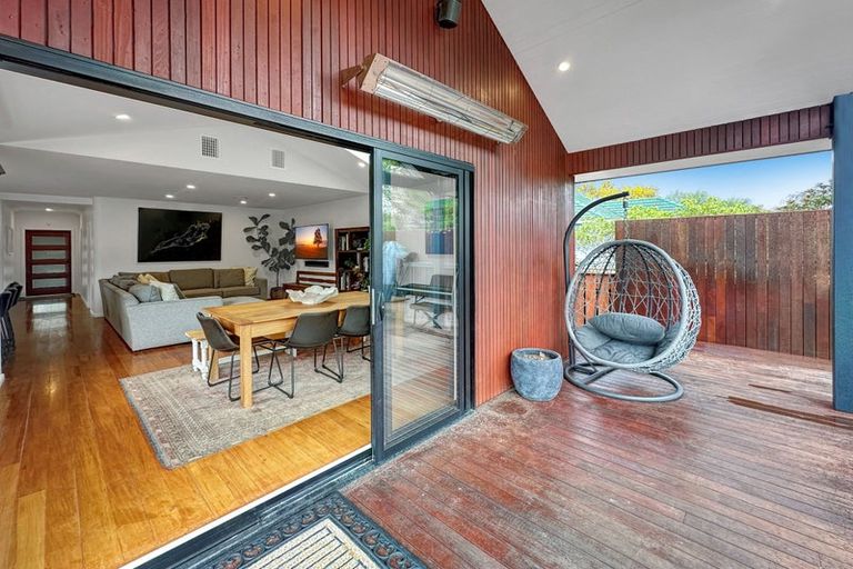 Photo of property in 45 Heretaunga Square, Silverstream, Upper Hutt, 5019