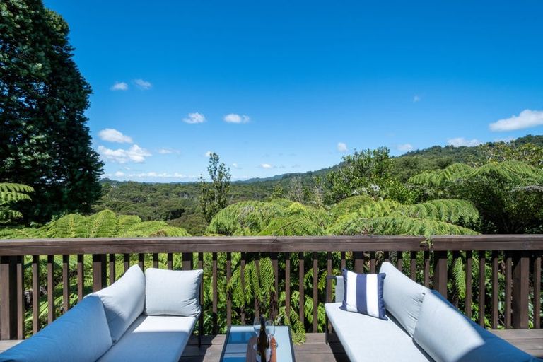 Photo of property in 1034 Scenic Drive North, Swanson, Auckland, 0816