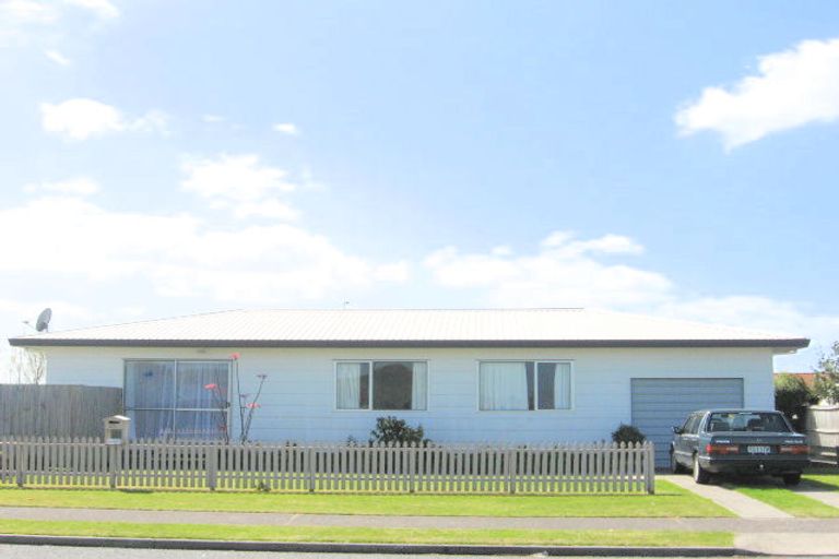 Photo of property in 37a Hartford Avenue, Papamoa Beach, Papamoa, 3118