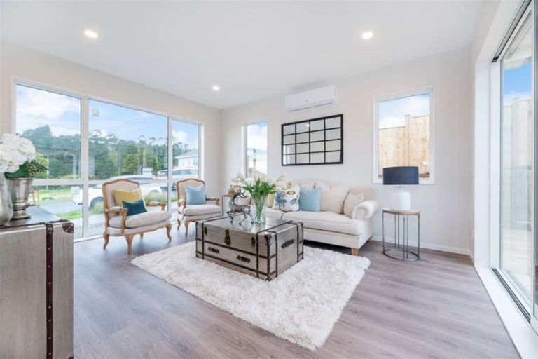 Photo of property in 17 Jeroboam Loop, Kumeu, 0810