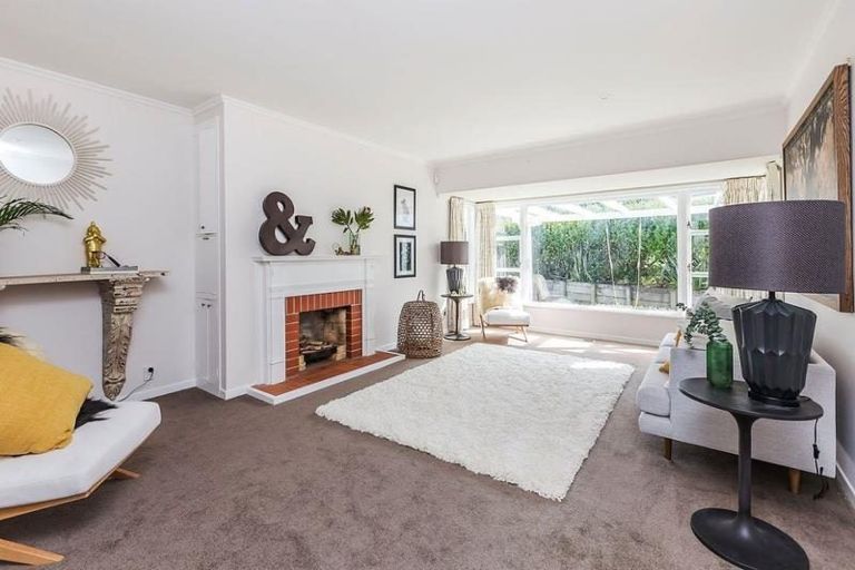 Photo of property in 45 Delhi Crescent, Khandallah, Wellington, 6035