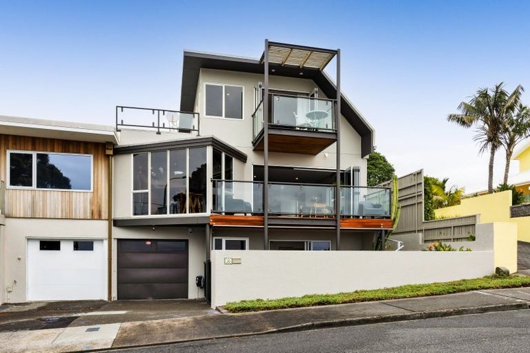Photo of property in 36 Octavius Place, New Plymouth, 4312