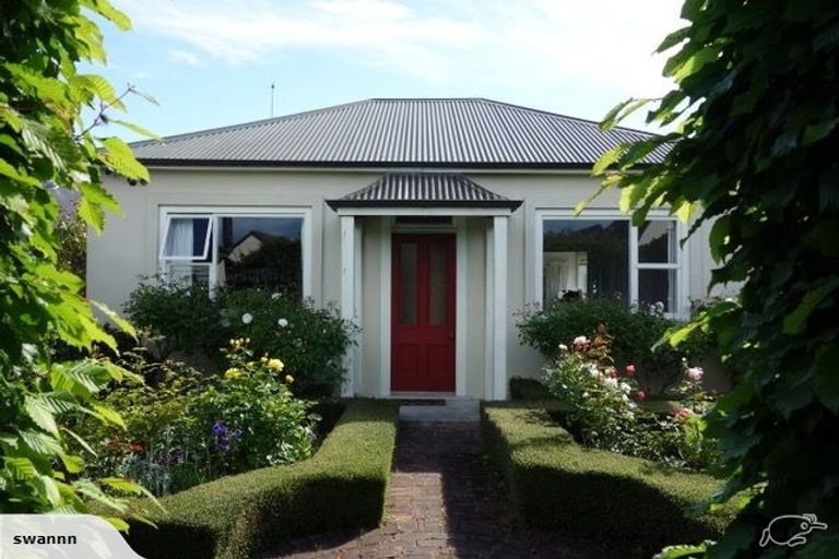 Photo of property in 83 Abberley Crescent, St Albans, Christchurch, 8014