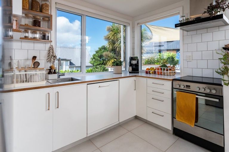 Photo of property in 30 Mandalay Terrace, Khandallah, Wellington, 6035