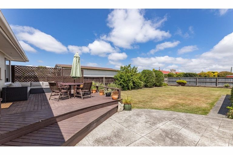 Photo of property in 63 Epsom Road, Sockburn, Christchurch, 8042