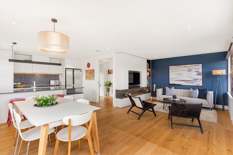 Photo of property in 9 Tui Street, Belmont, Auckland, 0622