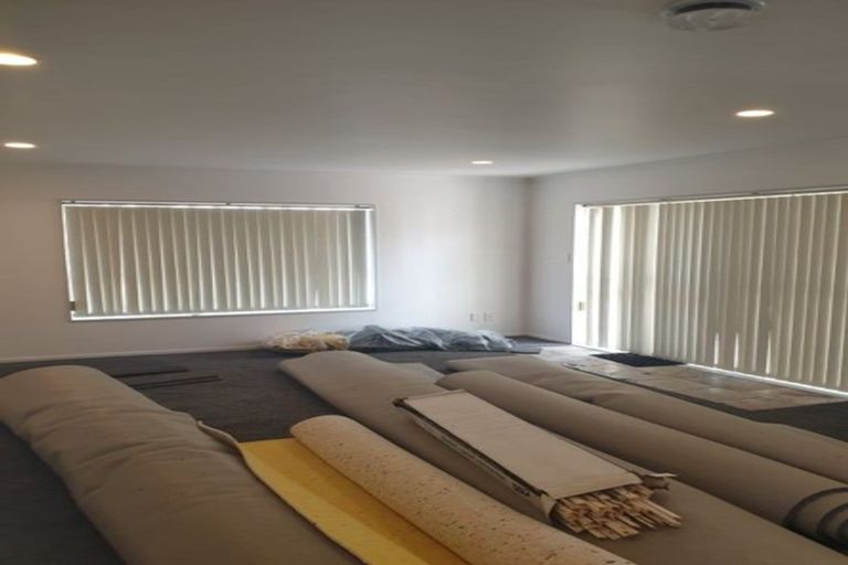 Photo of property in 1/2 Tainui Terrace, Mangere Bridge, Auckland, 2022