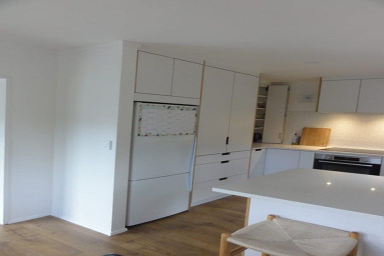 Photo of property in 2 Otonga Way, Churton Park, Wellington, 6037