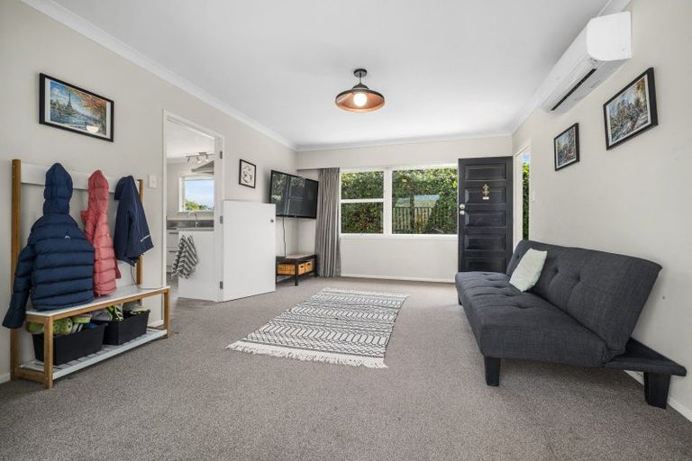 Photo of property in 54 Tremaine Avenue, Two Mile Bay, Taupo, 3330