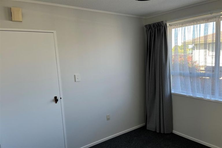 Photo of property in 1/7 James Condon Place, Redwood, Christchurch, 8051