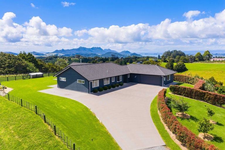 Photo of property in 308 Owhiwa Road, Parua Bay, Onerahi, 0192
