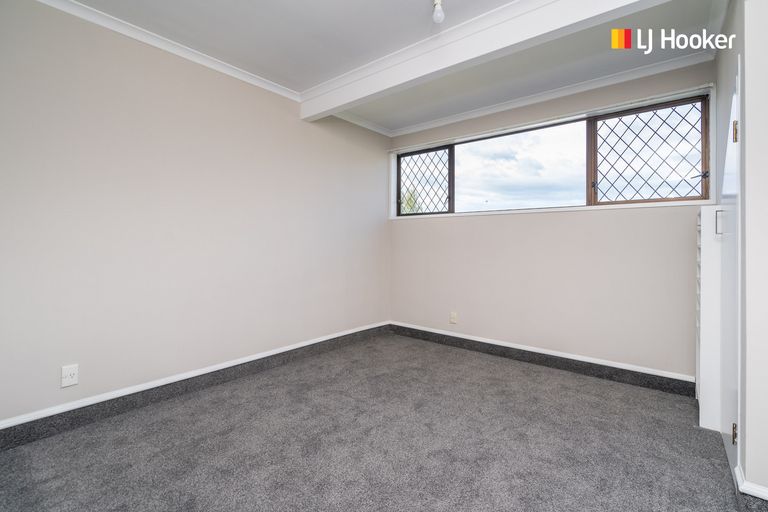 Photo of property in 165 Macandrew Road, South Dunedin, Dunedin, 9012