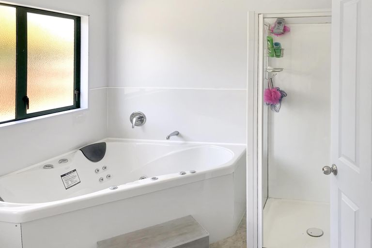 Photo of property in 22 Lanark Road, Kerikeri, 0230