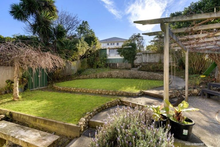 Photo of property in 121 Mornington Road, Brooklyn, Wellington, 6021