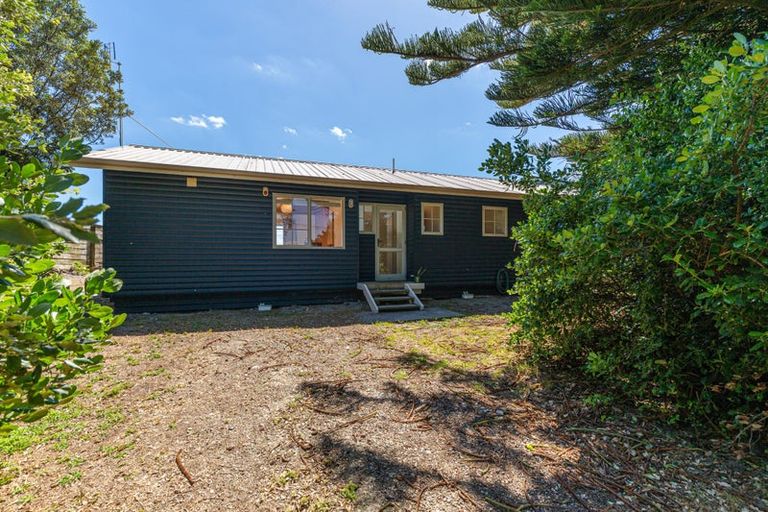 Photo of property in 279 Pukehina Parade, Pukehina, Te Puke, 3189