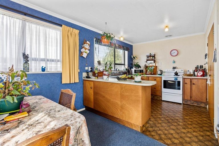 Photo of property in 19 Surrey Street, Hawera, 4610