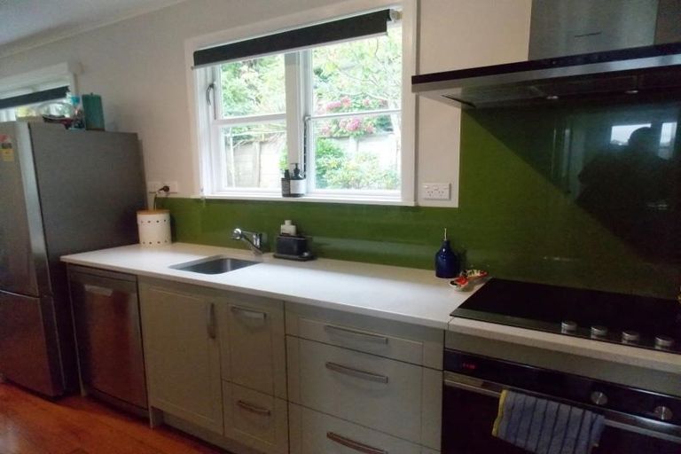 Photo of property in 18a Montgomery Avenue, Karori, Wellington, 6012