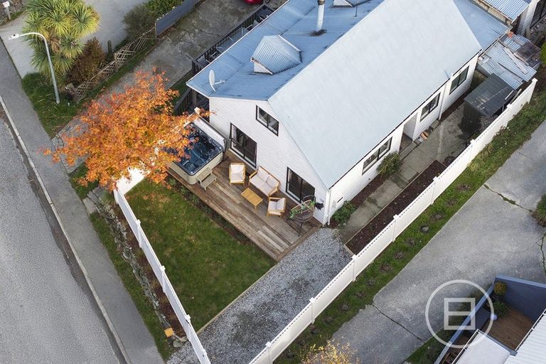 Photo of property in 25a Watts Road, Fernhill, Queenstown, 9300