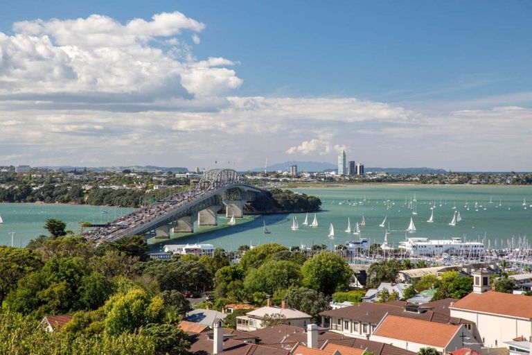 Photo of property in Shangri La Apartments, 7/97 Jervois Road, Herne Bay, Auckland, 1011