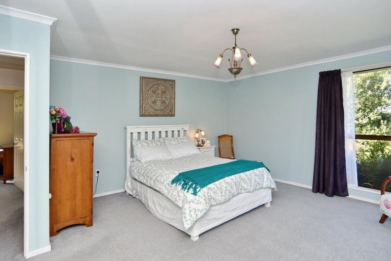 Photo of property in 1 Lacy Gate Place, Woodend, 7610