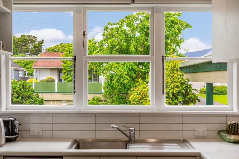 Photo of property in 1/6 Mccurdy Street, Elderslea, Upper Hutt, 5018