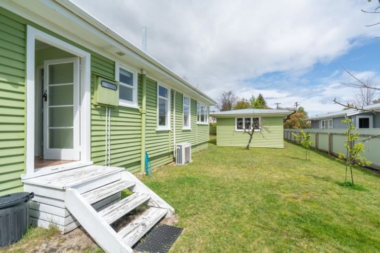 Photo of property in 18 Charles Crescent, Rainbow Point, Taupo, 3330