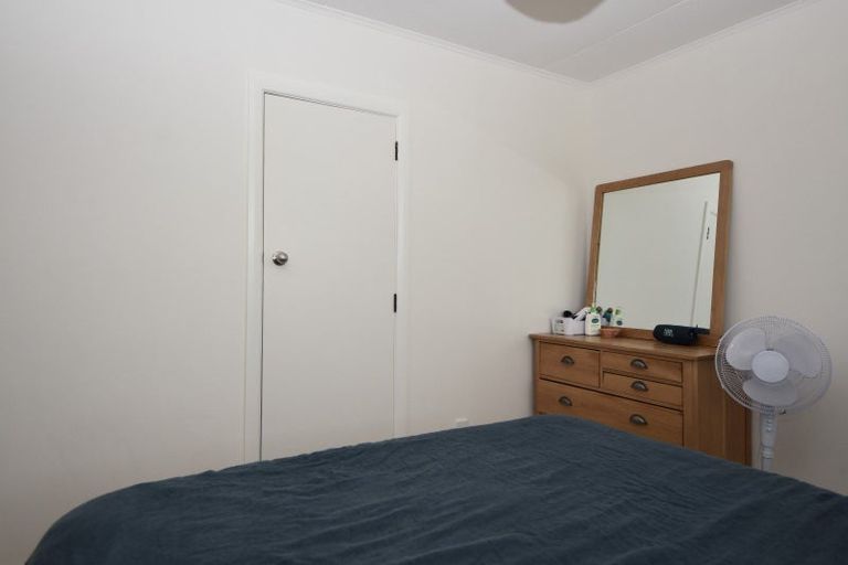 Photo of property in 8 Barrett Place, Carterton, 5713