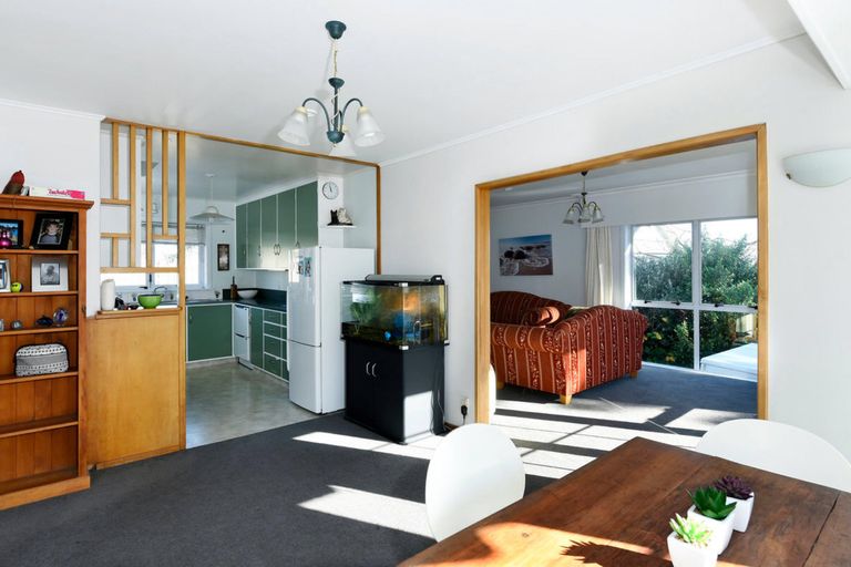 Photo of property in 44 Arapiki Road, Stoke, Nelson, 7011