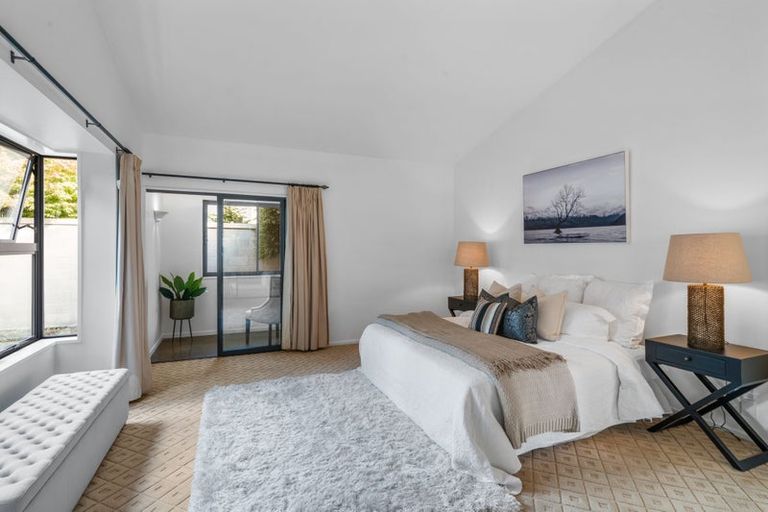 Photo of property in 8 Church Lane, Merivale, Christchurch, 8014