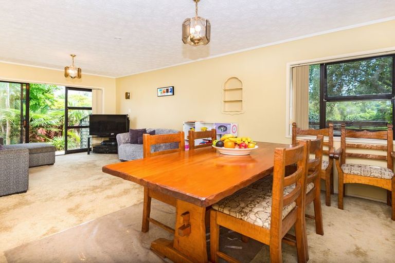 Photo of property in 100a Ridge Road, Howick, Auckland, 2014