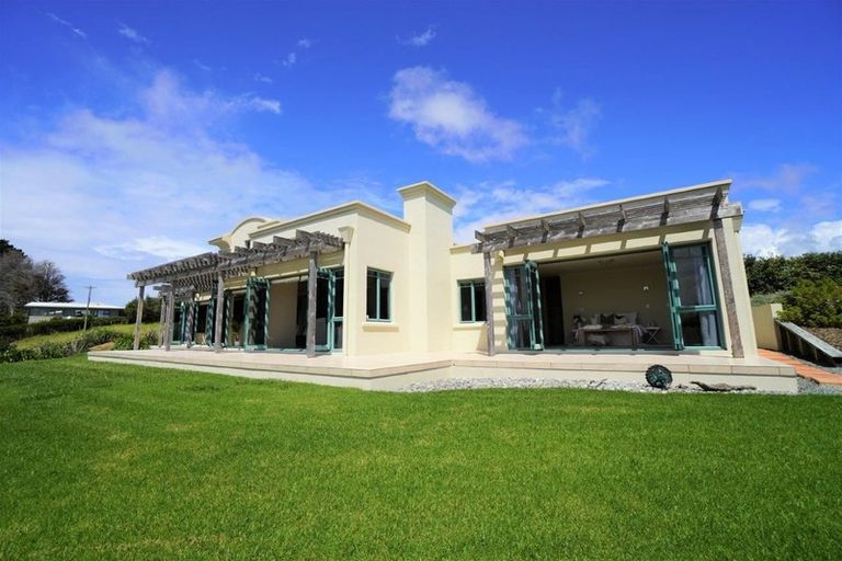 Photo of property in 114 Mountfield Road, Waipu, 0582