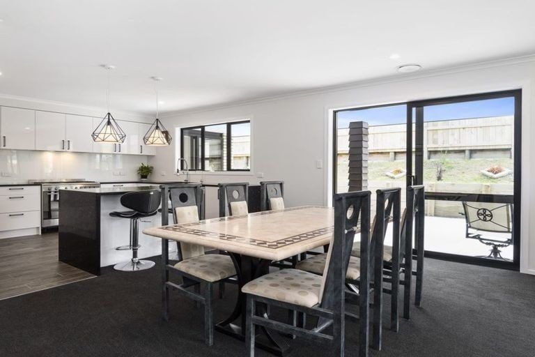 Photo of property in 3 Moira Close, Welcome Bay, Tauranga, 3175