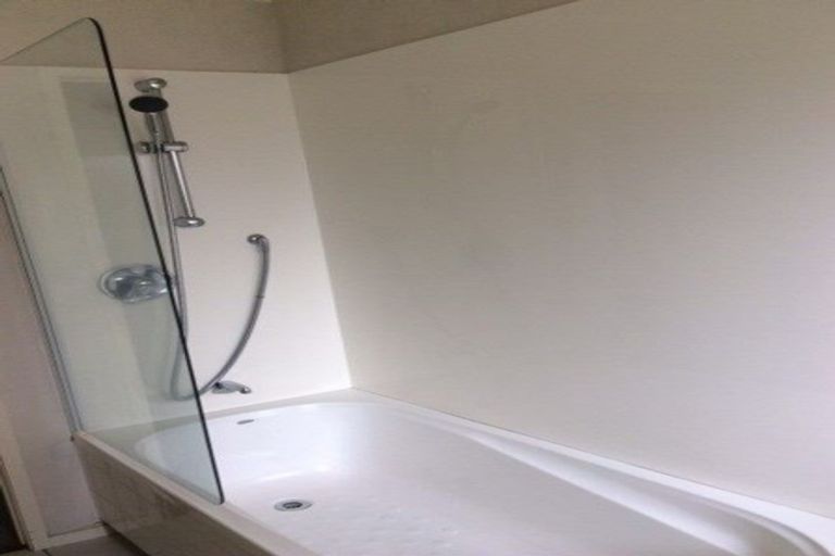 Photo of property in 53 Foxlaw Street, Randwick Park, Auckland, 2105