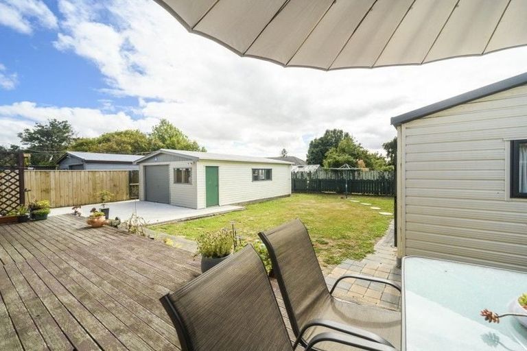 Photo of property in 35 Maxwells Line, Awapuni, Palmerston North, 4412