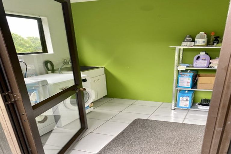 Photo of property in 367 Triangle Road, Henderson, Auckland, 0610