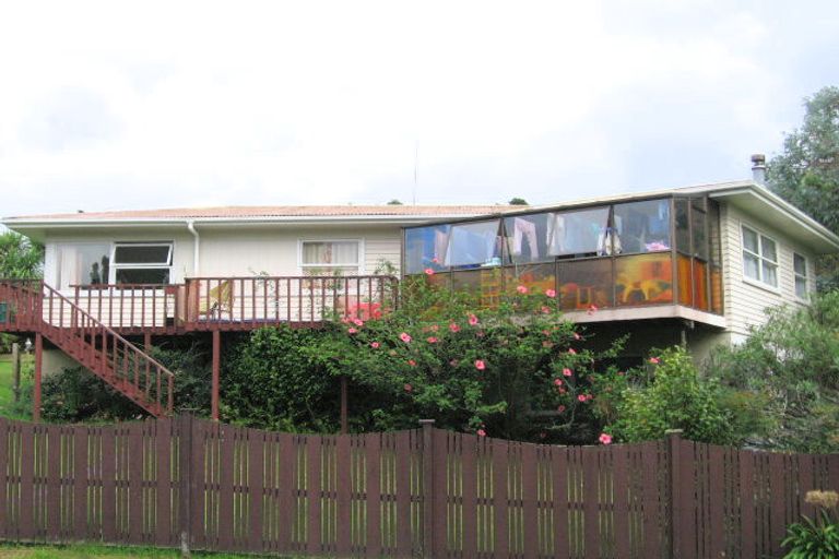 Photo of property in 5 Edgewood Way, Henderson, Auckland, 0612