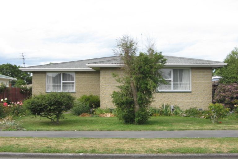 Photo of property in 46 Frensham Crescent, Woolston, Christchurch, 8062