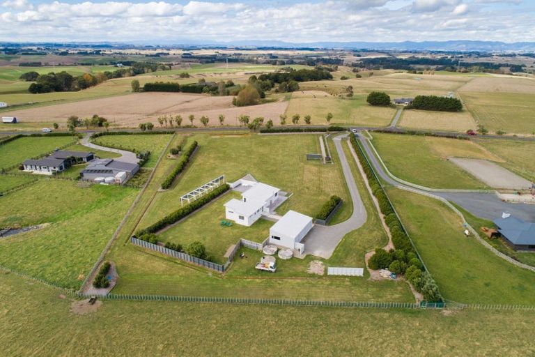 Photo of property in 637 Mount Stewart Halcombe Road, Halcombe, Feilding, 4779