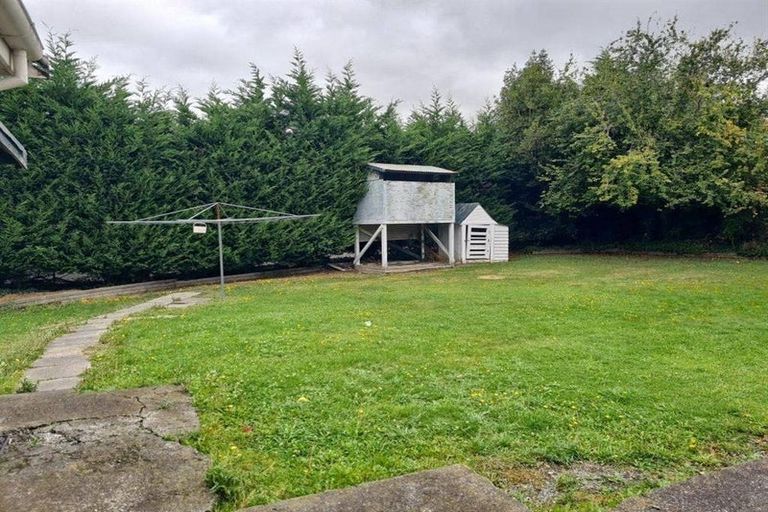 Photo of property in 17 Lansdowne Crescent, Lansdowne, Masterton, 5810