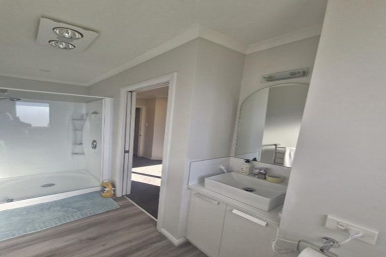 Photo of property in 31 Dillon Drive, Bell Block, New Plymouth, 4312
